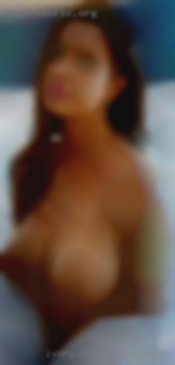 Ivory white pussy want fucking near Sioux Falls SD.
